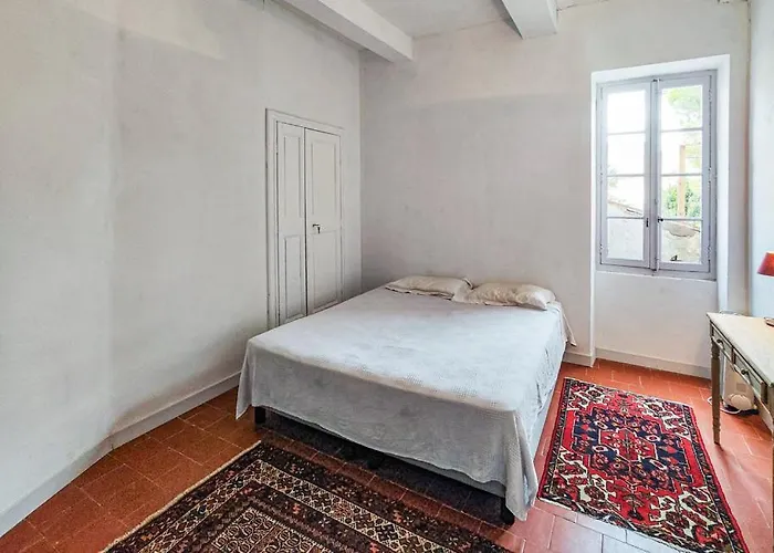 Ferienhaus Maison De Caractere Chaleureuse Avec Grand Jardin *